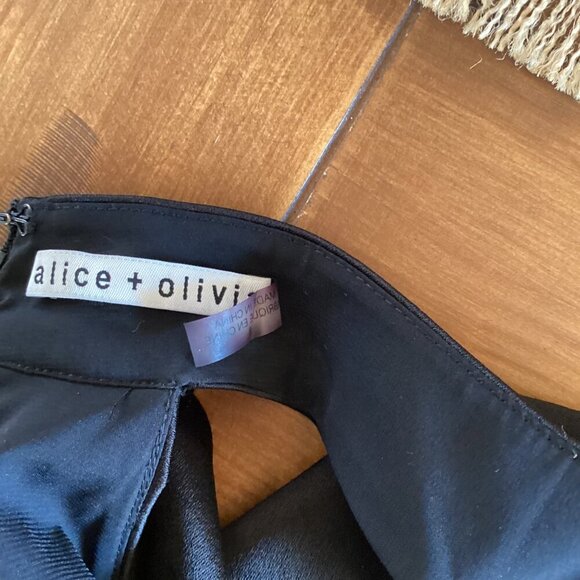 Alice + Olivia Black Cold Shoulder Ruffle Romper Size Small Luxurious‎ - Picture 2 of 7